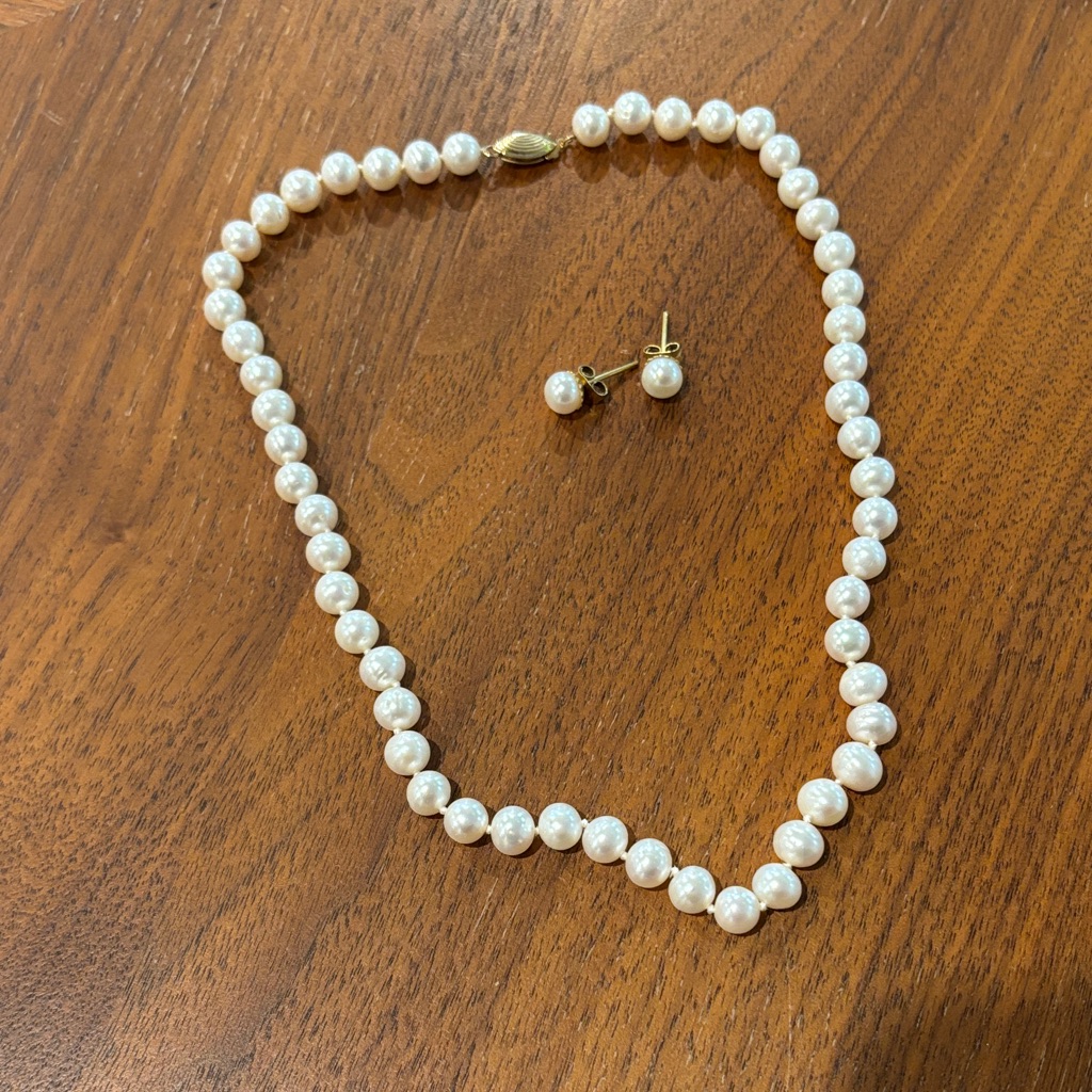 Classic Pearl Necklace And Earring Set 115$